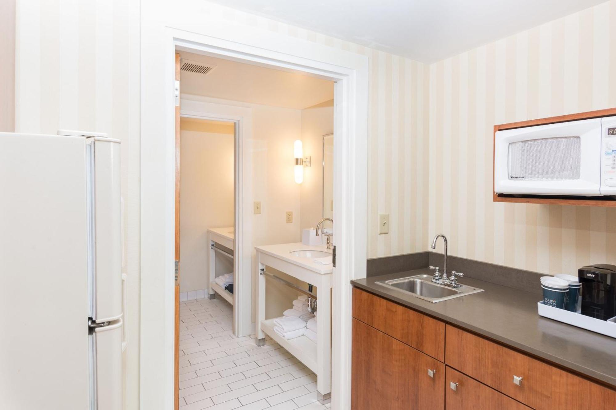 Four Points By Sheraton Eastham Cape Cod Экстерьер фото